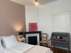 Maisons de vacances Gite Moulins, 3 pieces, 4 personnes - FR-1-489-469 : photos des chambres