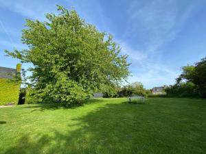 Maisons de vacances Superb Norman property with swimming pool in the bay of Mont St Michel : photos des chambres