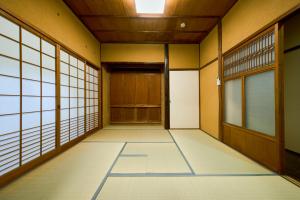 一棟貸切宿 空と家 本棟