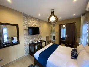 Jacaranda - Bluff Hill