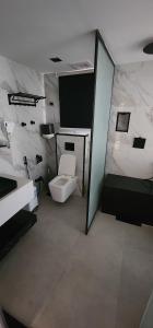 Al Qand Chalet For Families Only