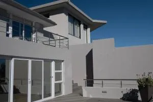 The Atlantic DonReal Guesthouse - Kampsbaai
