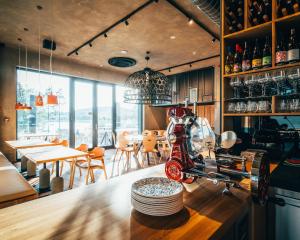 MOLO LIPNO RESIDENCE