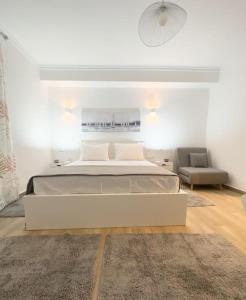 Petite Retreat in Kolonaki, Athens Netflix