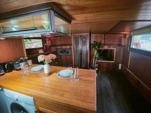 Bateaux-hotels Peniche relaxant : Mobile Home