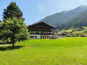 3 star vie&scaron;butis Hotel Steuxner Neustift im Stubaital Austrija
