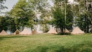 SolinaGlamp - Namioty nad Jeziorem Solińskim - Zadział