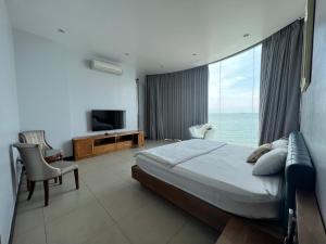 Nancy Beach Front Villa