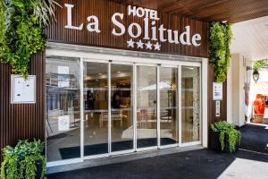 Hotels Hotel La Solitude : photos des chambres