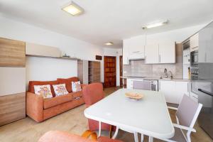 Bonito Arenas Negras Sea View