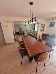 LA BASTIDE DE LUSON Villa 4 chambres Spa Sauna Piscine chaufée boulodrome