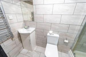 Stunning 1-Bed Studio in Birmingham available