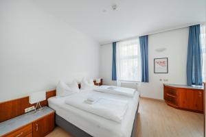 74 Living Apartments