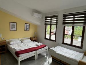 Double Room with Lake View room in River View