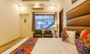 Hotel Chalet At Saket Near PVR Cinema