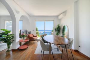 Appartements Evasion cotiere : terrasse, mer et plage Marquet : photos des chambres