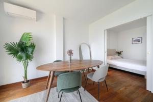 Appartements Evasion cotiere : terrasse, mer et plage Marquet : photos des chambres