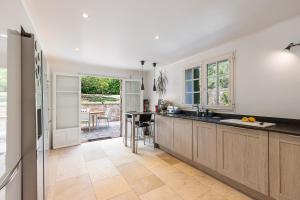 Villas Private & comfortable stone villa with pool : photos des chambres