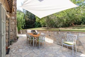 Villas Private & comfortable stone villa with pool : photos des chambres