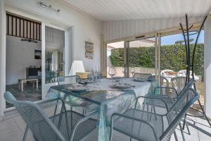 Maison avec piscine à 200m de la plage