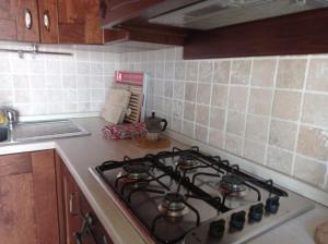 3 Charming Private Home with Pool, BBQ, Wi-Fi & Free Parking