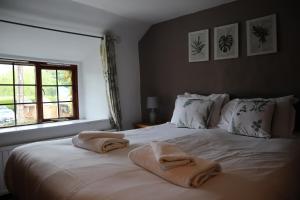 Deluxe Double Room with Garden View room in The White Horse Inn