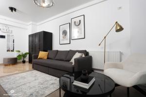 Central Residence Apartment 927