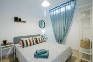 Cozy apartment with seaview and parking