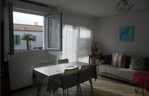 Appartements En plein centre bourg : photos des chambres