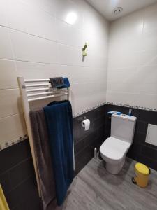 B&B / Chambres d'hotes Chambre privative dans ferme renovee a 7mn de Perigueux : photos des chambres