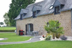 Maisons de vacances Gite calme campagne mayennaise La Lande Louvice : photos des chambres