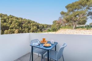 Appart'hotels Residence Pierre et Vacances Cap Cassis Calanques : Studio avec Terrasse ou Balcon (2 Personnes)