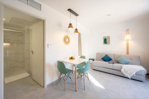 Appart'hotels Residence Pierre et Vacances Cap Cassis Calanques : Appartement 1 Chambre avec Terrasse ou Balcon (4 Personnes)