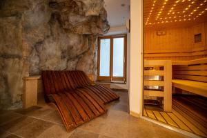 Cristina Hospitality