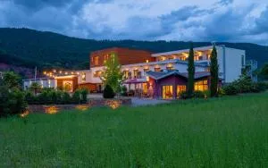 Main-Vinotel Weingut Helmstetter - Eichenbühl