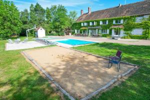 Villas Crazy Villa Etisseaux 45 - Heated pool - Volley court - 1h30 Paris - 45p : photos des chambres