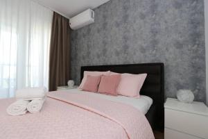 Savada PINK - studio with parking and WiFi, parking 5 eur per day
