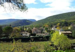 Maisons de vacances Gite Entre Cevennes et Mediterranee : photos des chambres