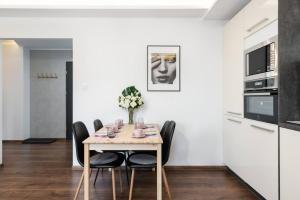 Kosińskiego Apartament Poznań by Noclegi Renters