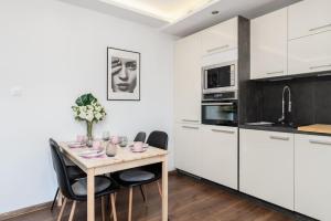 Kosińkiego Apartament Poznań by Renters