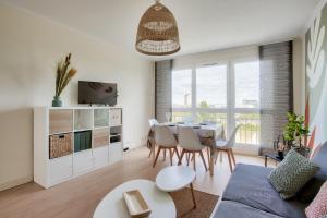 Escapade sur lîle de Nantes avec vue sur la Loire