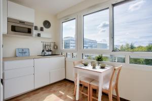 Escapade sur lîle de Nantes avec vue sur la Loire