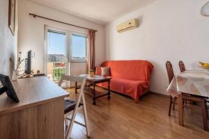 Enjoy In Zadar At Peaceful 2br Apartment