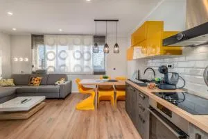 Adastra apartments with private parking and floor heating - Podvežica