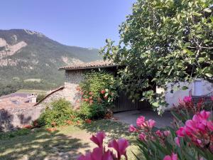 Maisons de vacances La maison du haut : photos des chambres