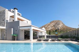 obrázek - Monti Luxury Villa, Close to South Crete beaches, By ThinkVilla