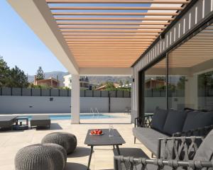 Monti Luxury Villa, with Heated Pool & Hot Tub