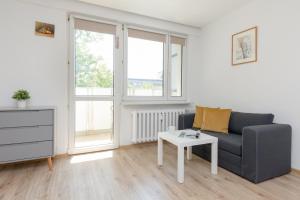 Metro Pole Mokotowskie Studio by Noclegi Renters