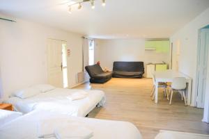 Villas Les Cabanes Parisiennes - Chalets 1h30 from Paris - 62P : photos des chambres