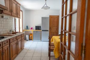 Maisons de vacances Villa Naladijo 6 People heated swimming pool games 650m city center : photos des chambres